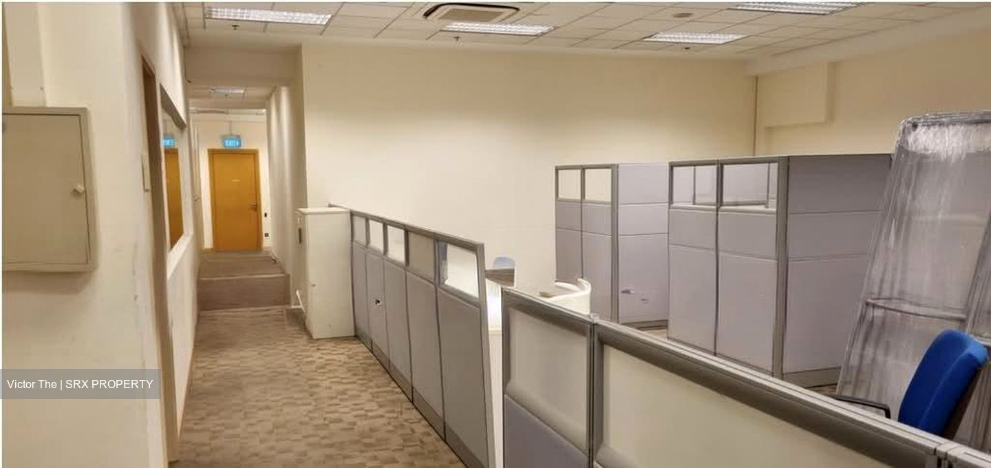 Lorong 8 Toa Payoh (D12), Office #568018401